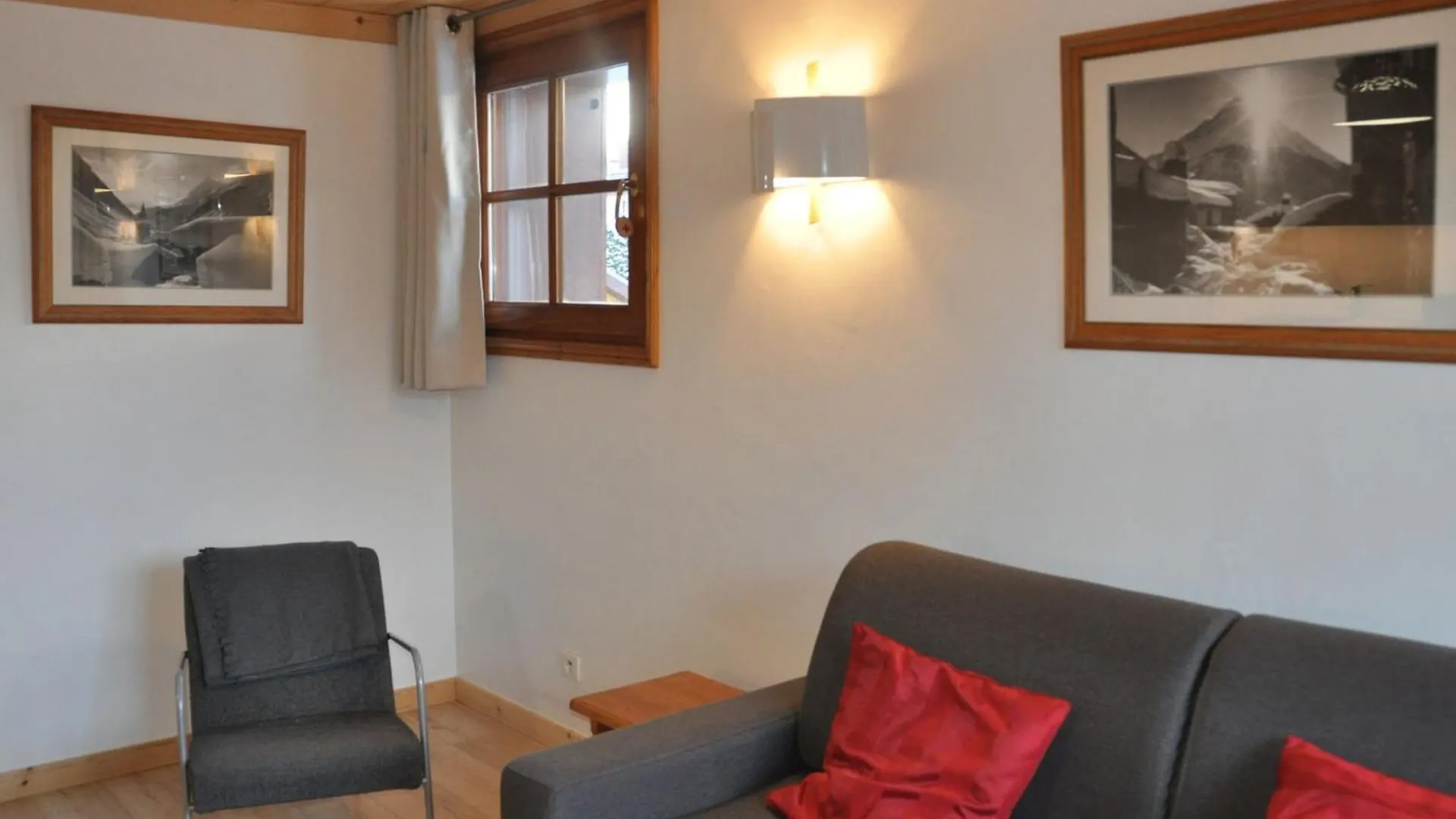 Apartment Alpina Lodge By Interhome Les Deux Alpes